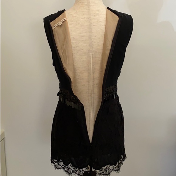 Nanette Lapore size 6 lace & beaded top - Picture 6 of 6